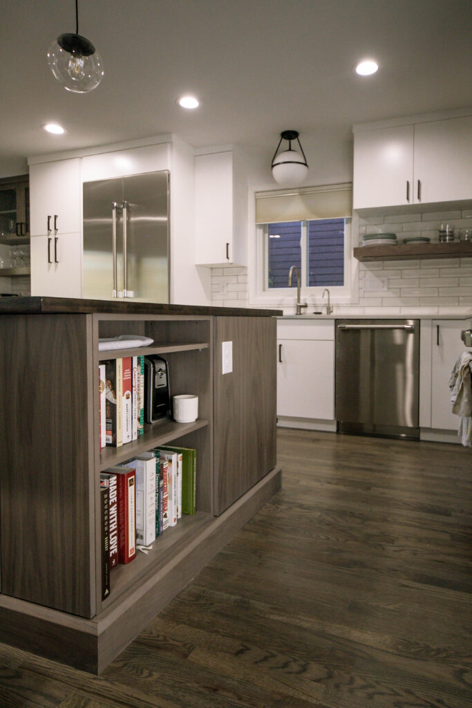 Boulder Kitchen Remodeling with Complimentary Cabinets and Shelving